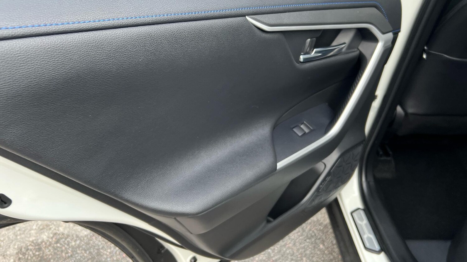 Used Toyota RAV4 for sale - 77279951: Photo 34