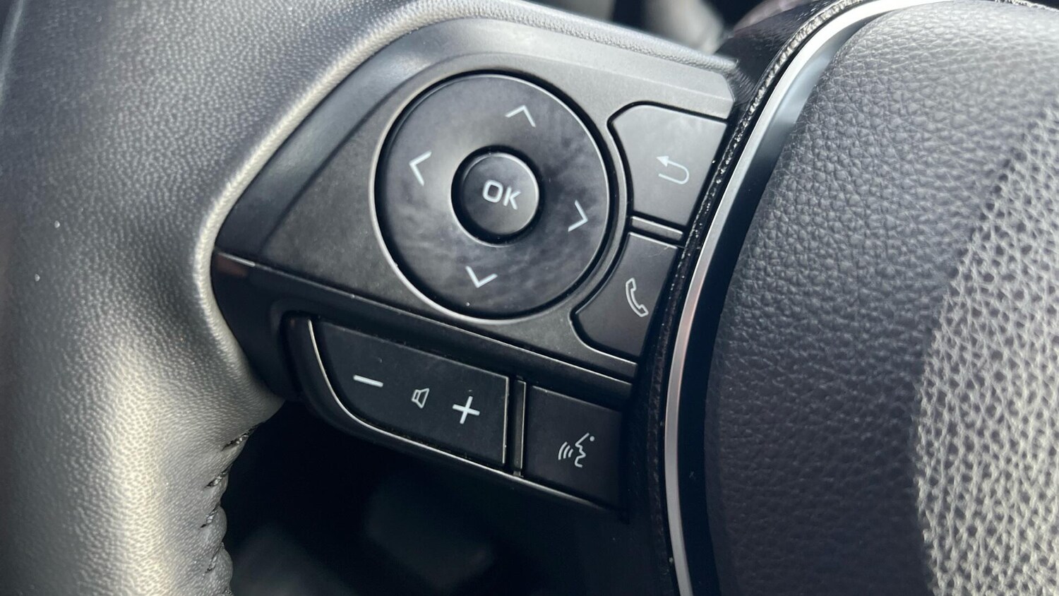 Used Toyota RAV4 for sale - 77279951: Photo 41