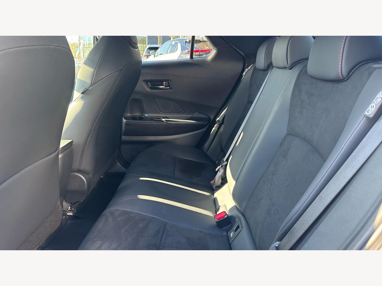 Used Toyota C-HR for sale - 78007902: Photo 15