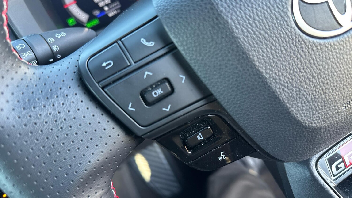 Used Toyota C-HR for sale - 78007902: Photo 38