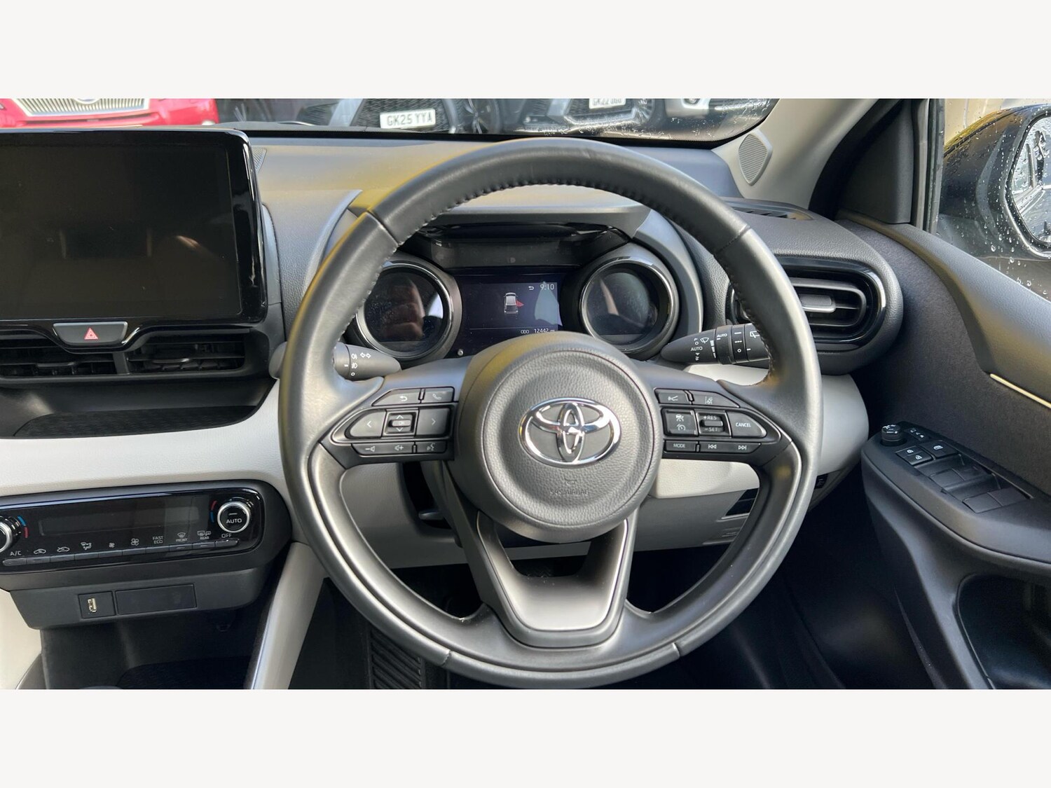 Used Toyota Yaris for sale - 77074379: Photo 10
