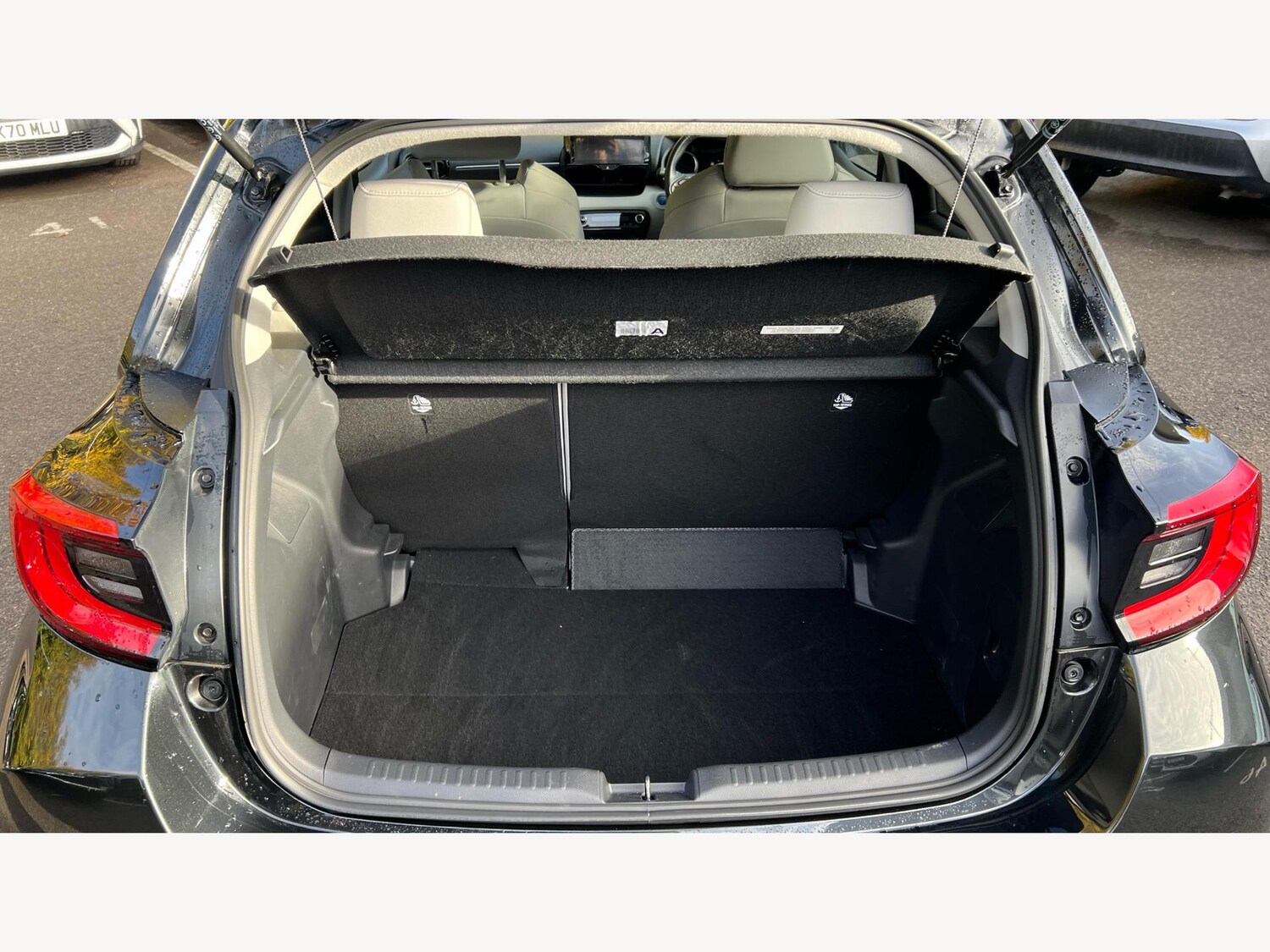 Used Toyota Yaris for sale - 77074379: Photo 16