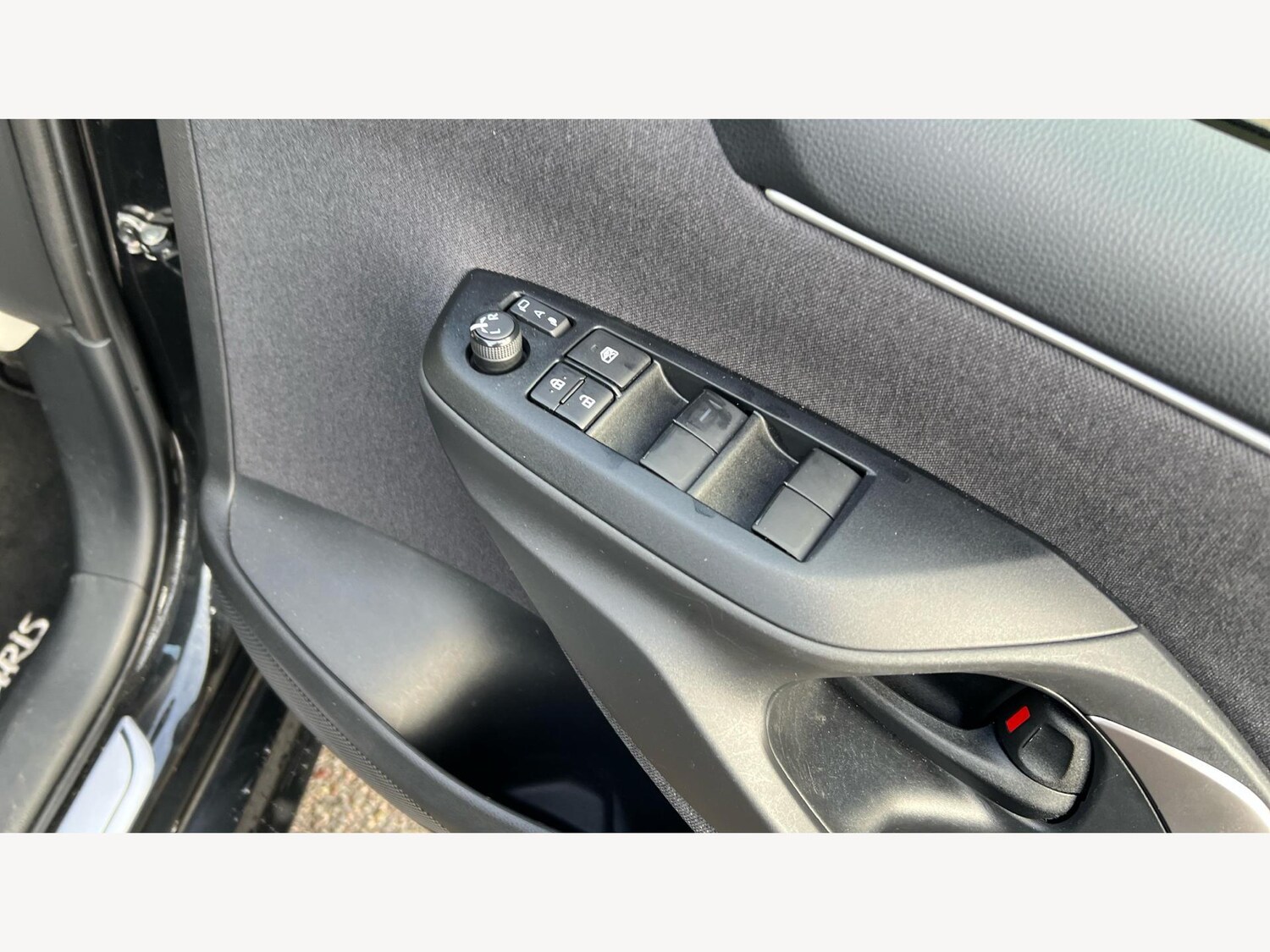 Used Toyota Yaris for sale - 77074379: Photo 29