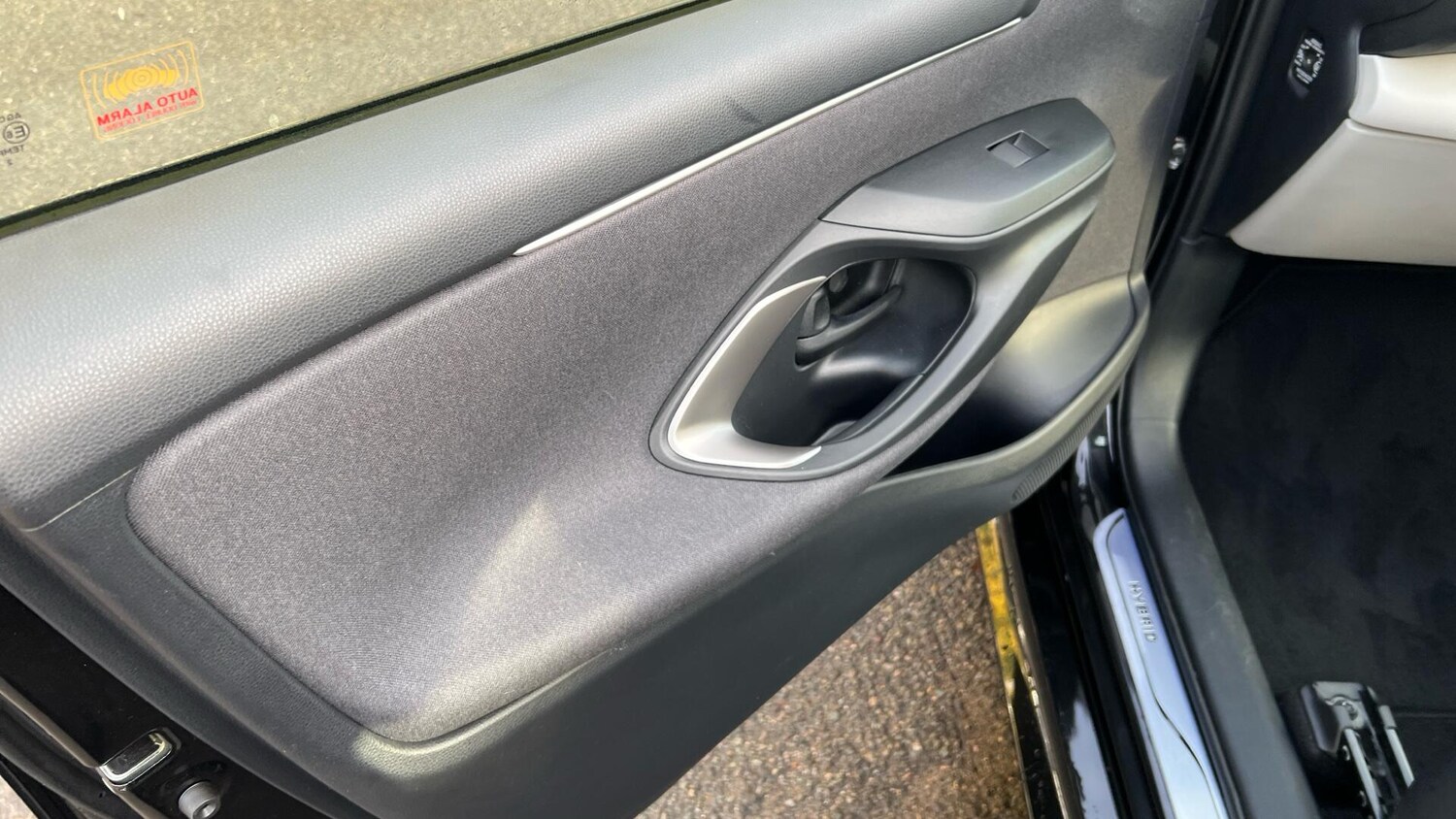 Used Toyota Yaris for sale - 77074379: Photo 33