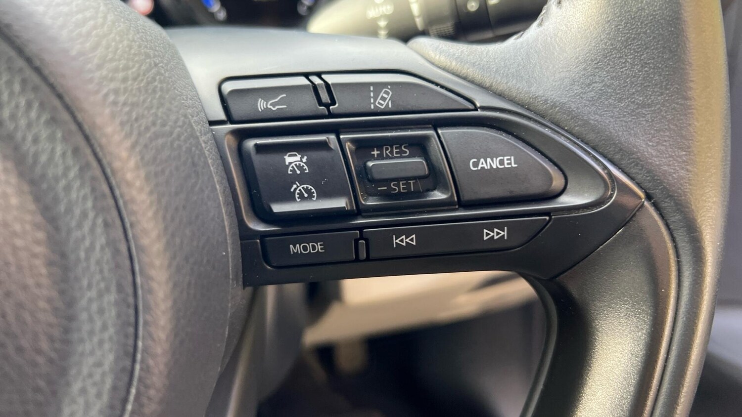 Used Toyota Yaris for sale - 77074379: Photo 38