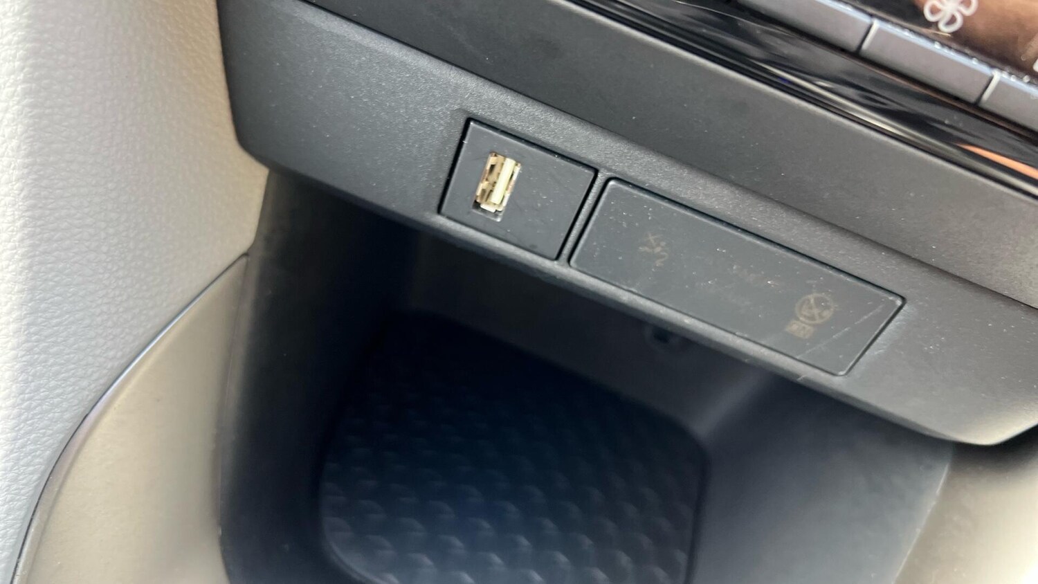 Used Toyota Yaris for sale - 77074379: Photo 41