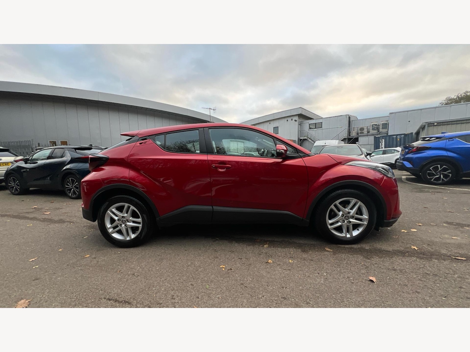 Used Toyota C-HR 2022 for sale - 76667498: Photo 18