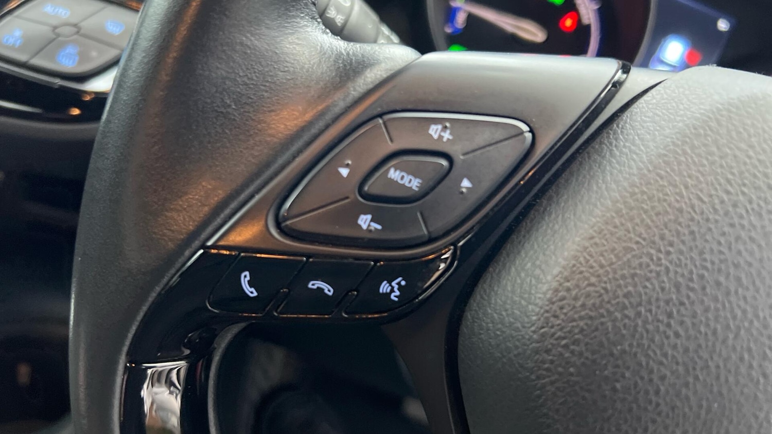 Used Toyota C-HR 2022 for sale - 76667498: Photo 38