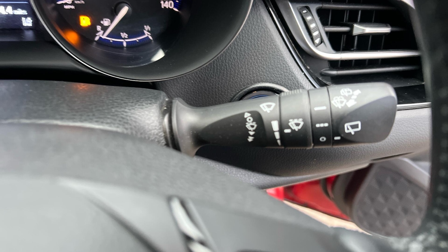 Used Toyota C-HR 2022 for sale - 76667498: Photo 41