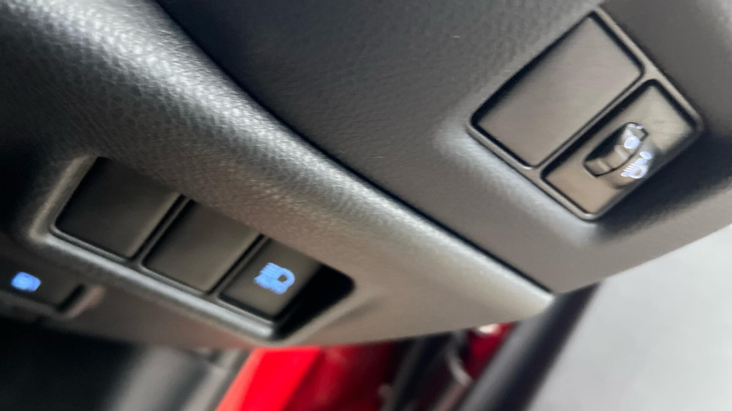 Used Toyota C-HR 2022 for sale - 76667498: Photo 42