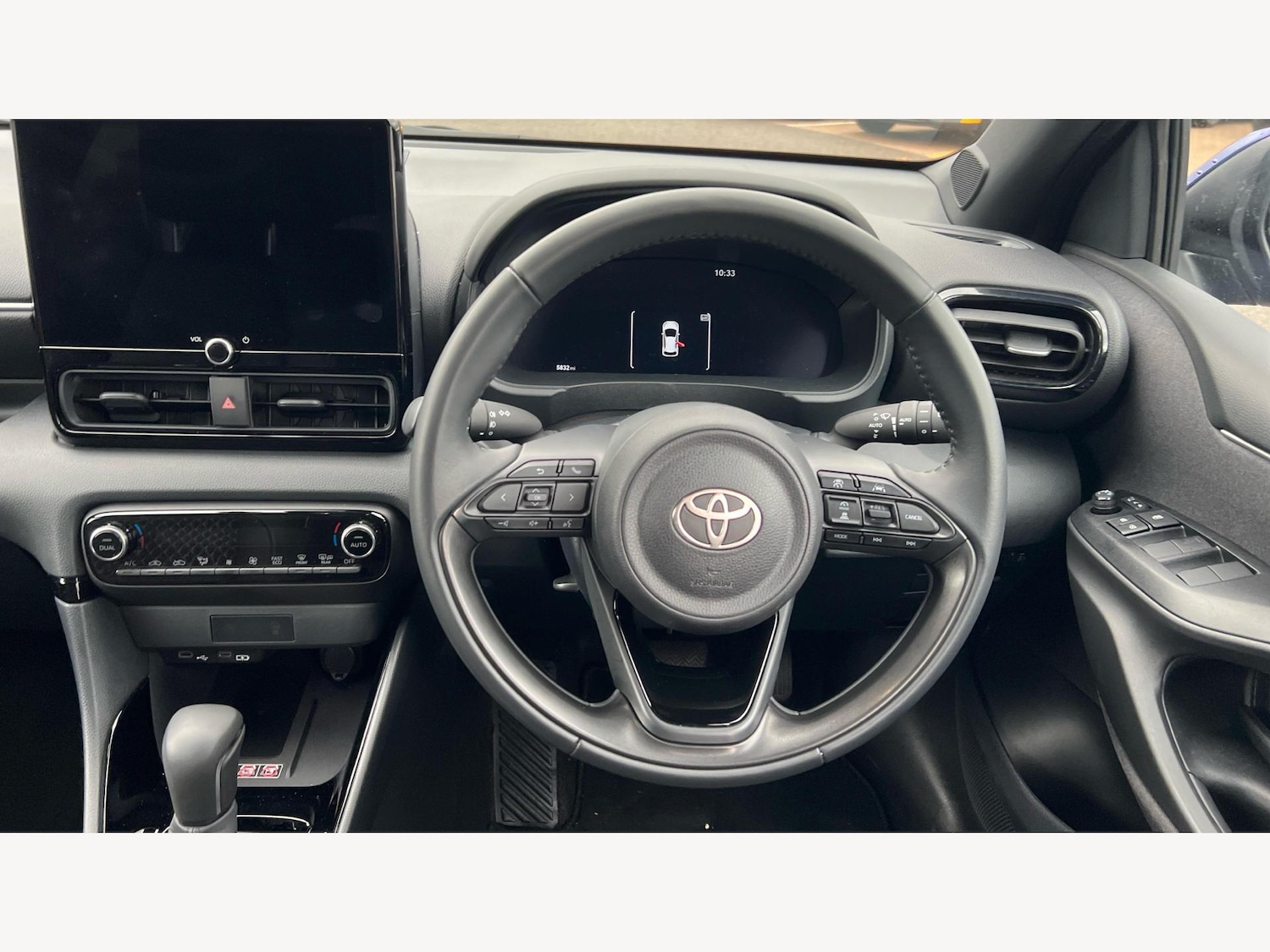 Used Toyota Yaris 2024 for sale - 77074842: Photo 10