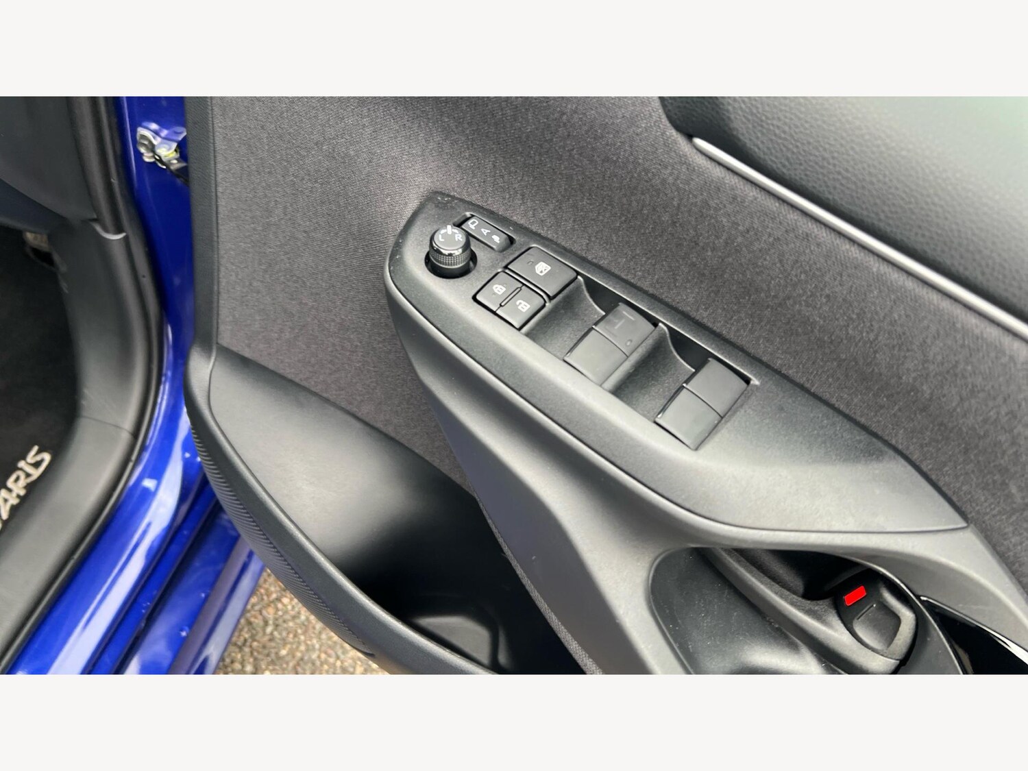 Used Toyota Yaris 2024 for sale - 77074842: Photo 29