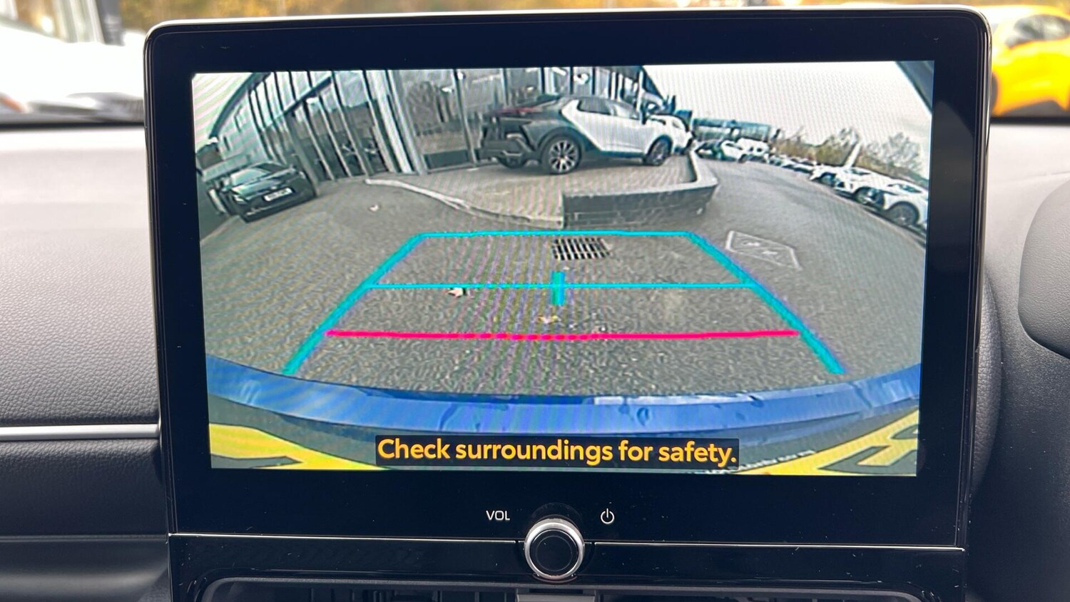 Used Toyota Yaris 2024 for sale - 77074842: Photo 45