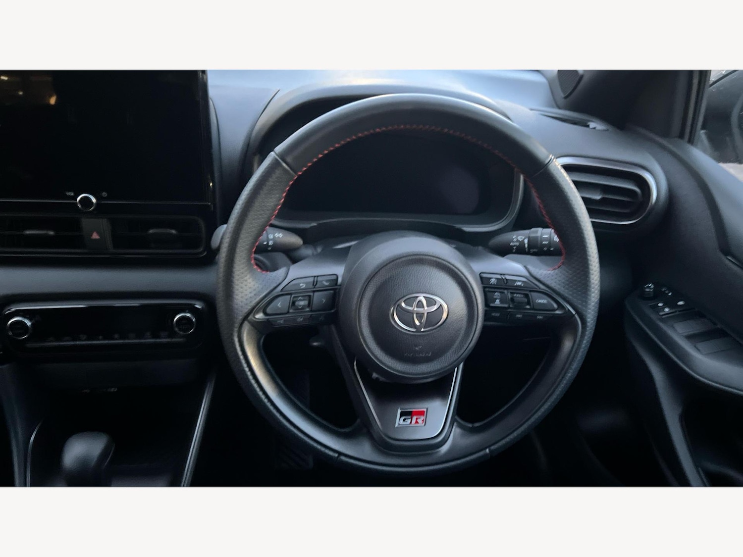 Used Toyota Yaris 2024 for sale - 77074151: Photo 10