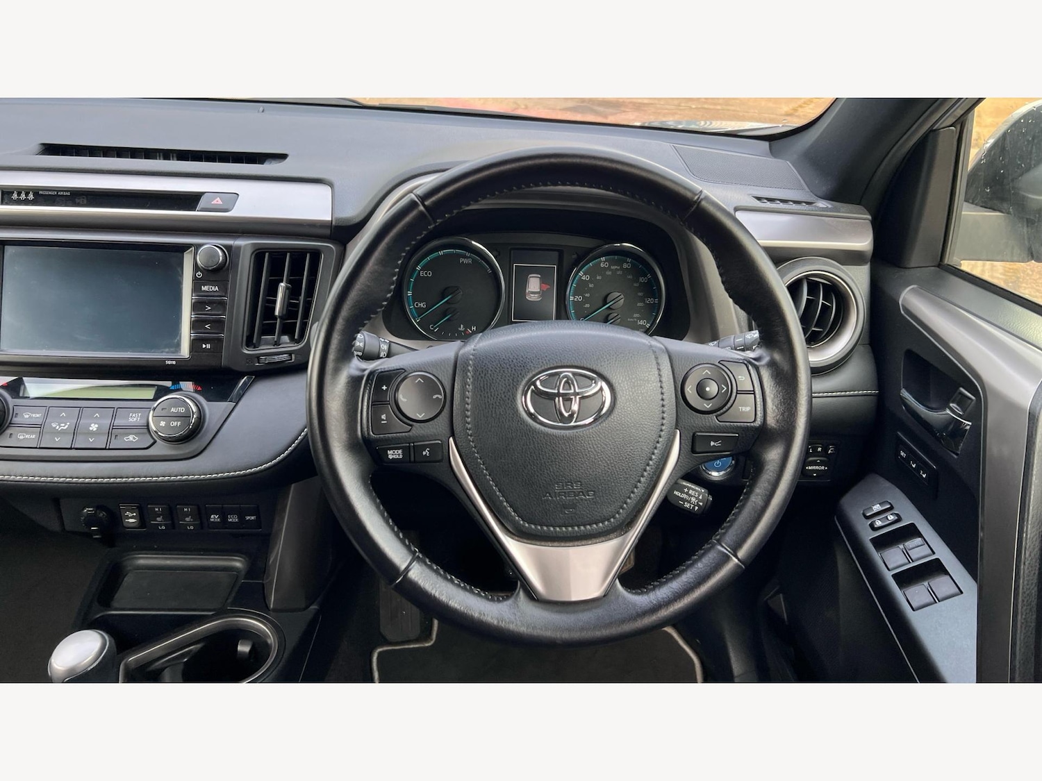 Used Toyota RAV4 2016 for sale - 77344619: Photo 10