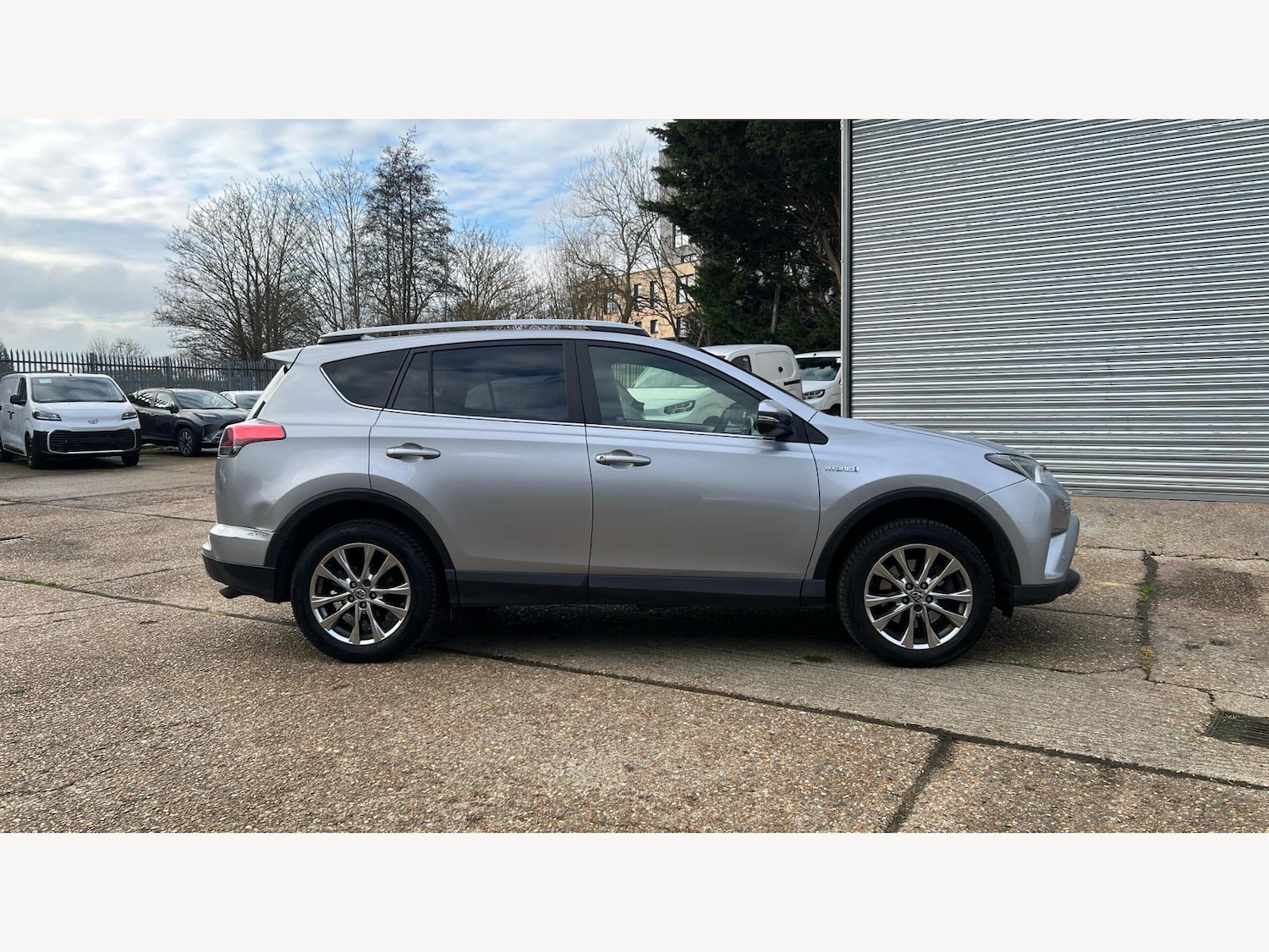 Used Toyota RAV4 2016 for sale - 77344619: Photo 18