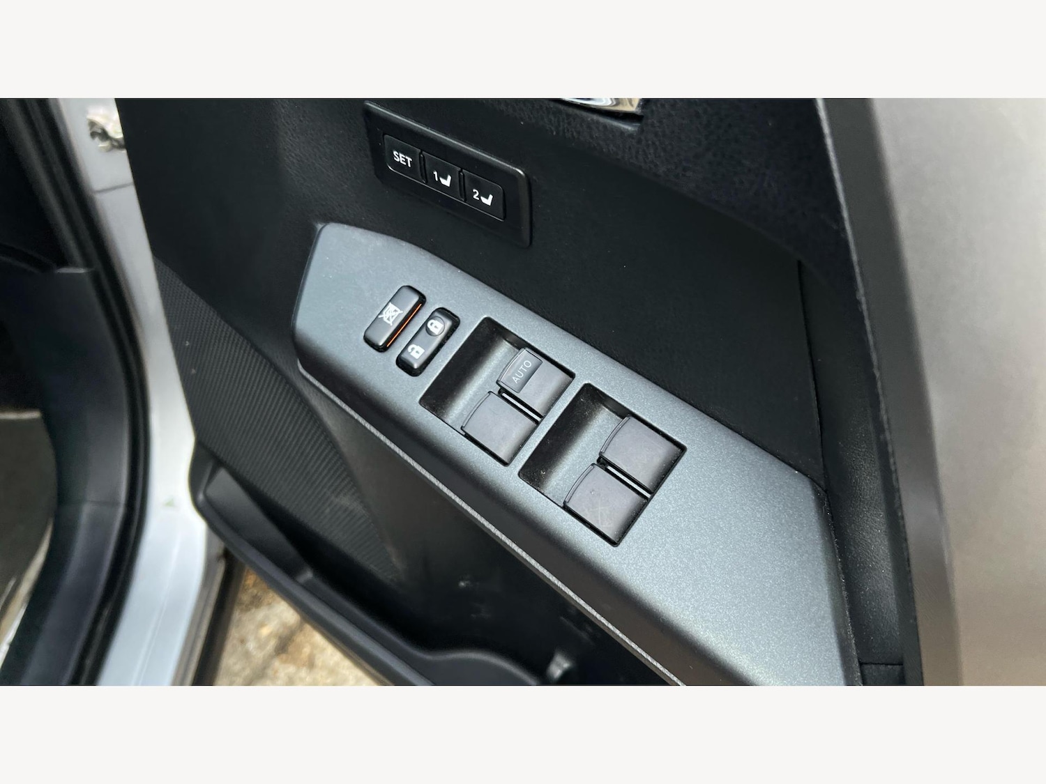 Used Toyota RAV4 2016 for sale - 77344619: Photo 30