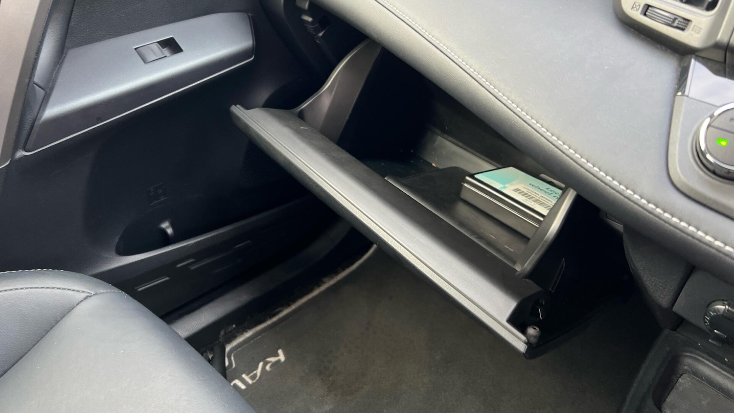 Used Toyota RAV4 2016 for sale - 77344619: Photo 36