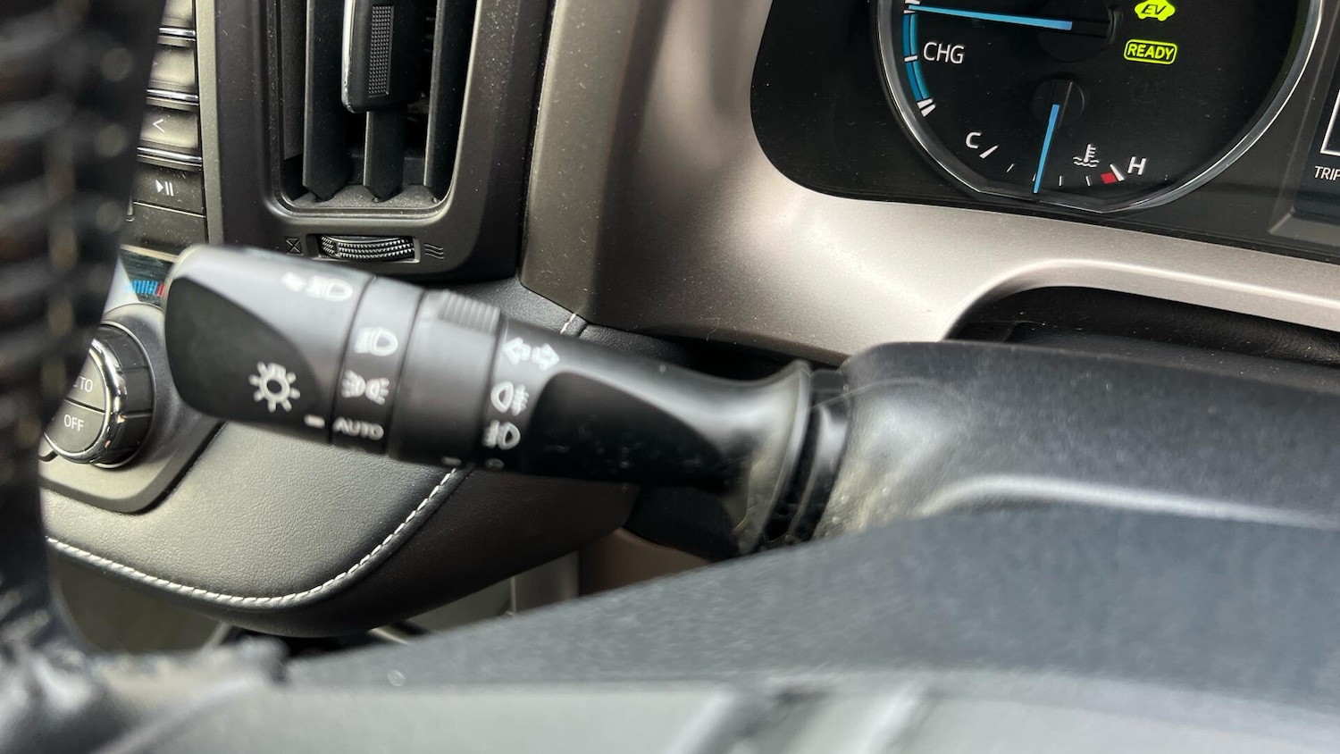 Used Toyota RAV4 2016 for sale - 77344619: Photo 45