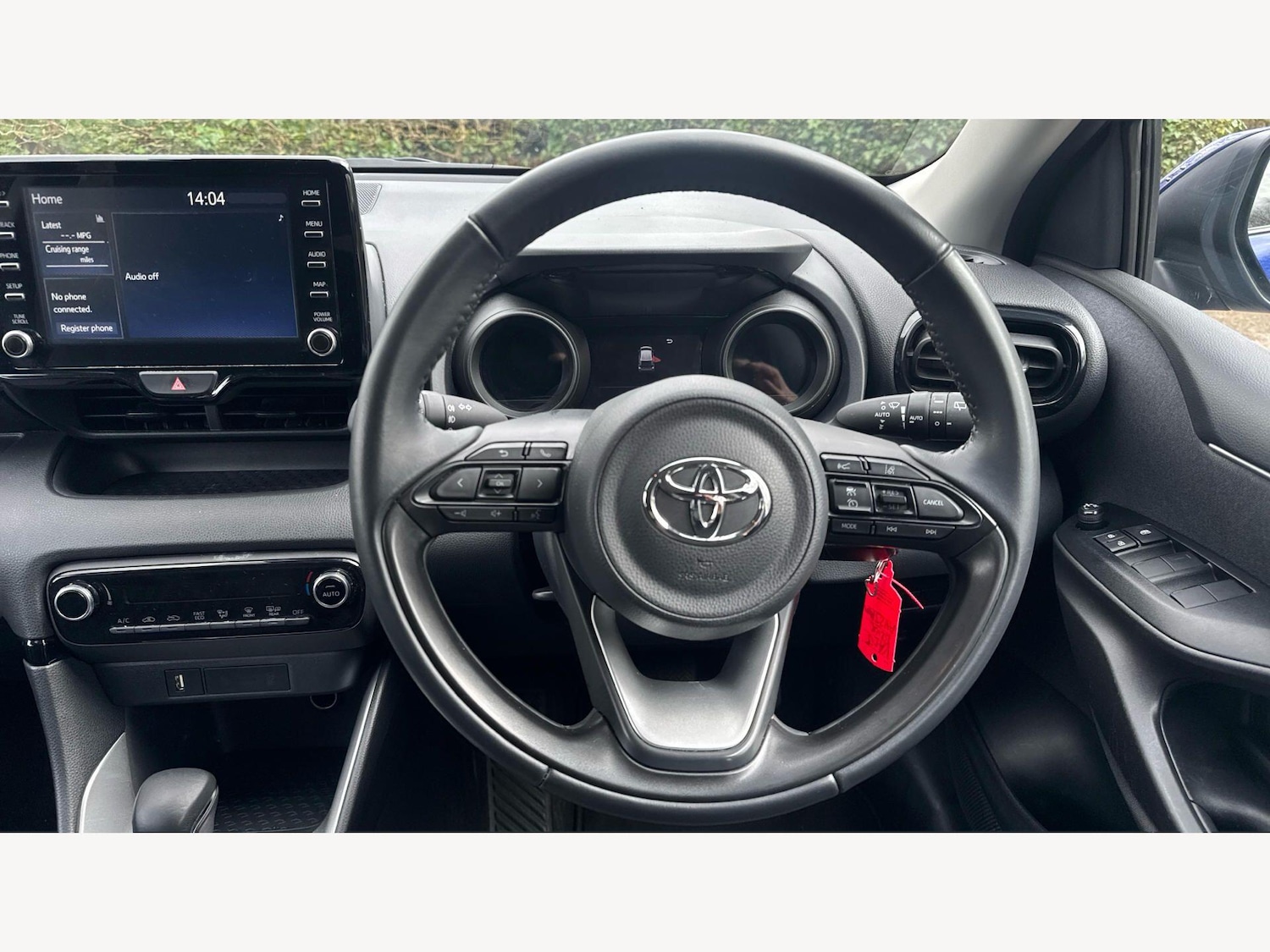 Used Toyota Yaris for sale - 77926006: Photo 10