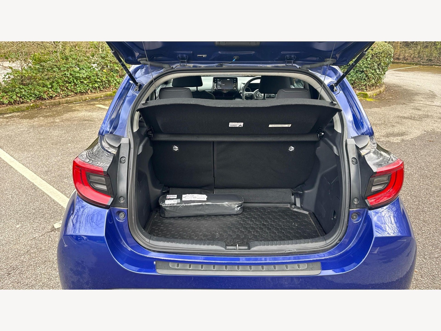 Used Toyota Yaris for sale - 77926006: Photo 16