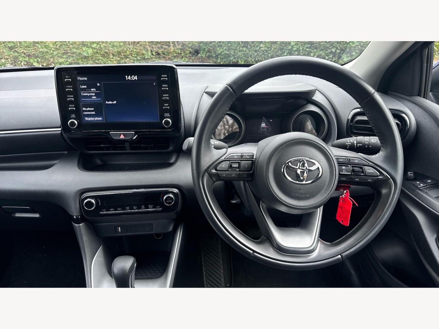 Used Toyota Yaris for sale - 77926006: Photo 8