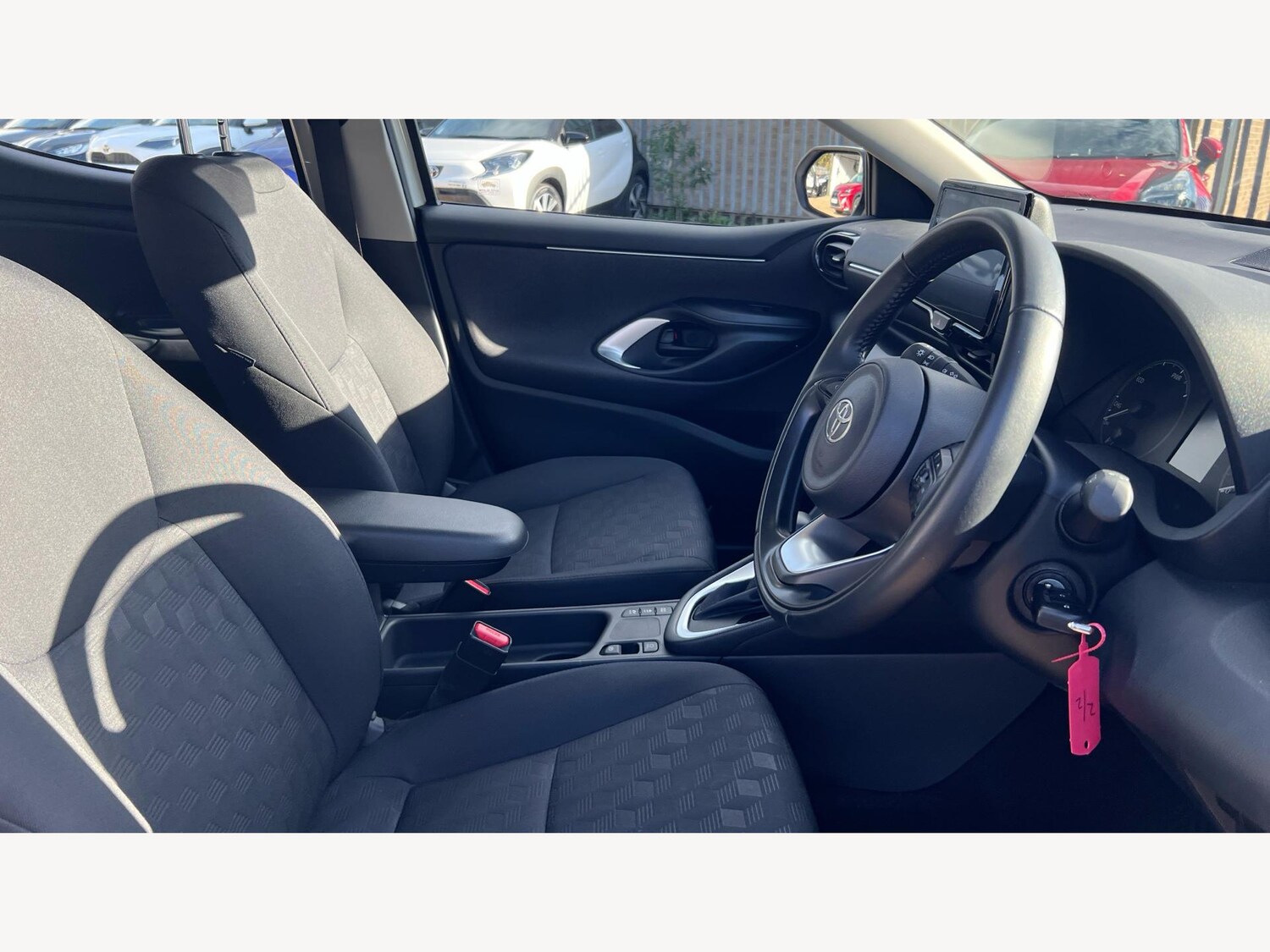 Used Toyota Yaris 2024 for sale - 76832501: Photo 13