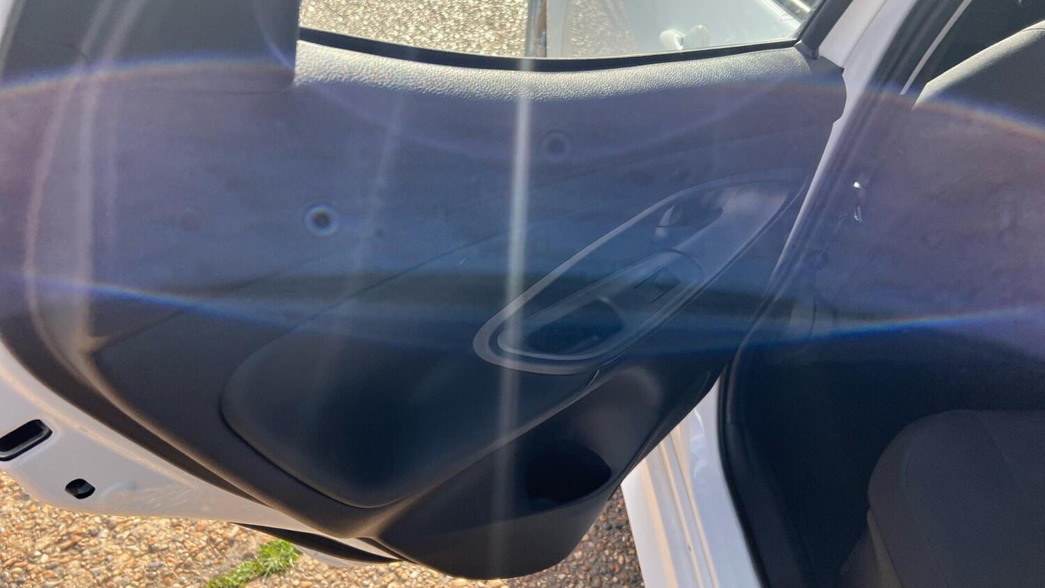 Used Toyota Yaris 2024 for sale - 76832501: Photo 33