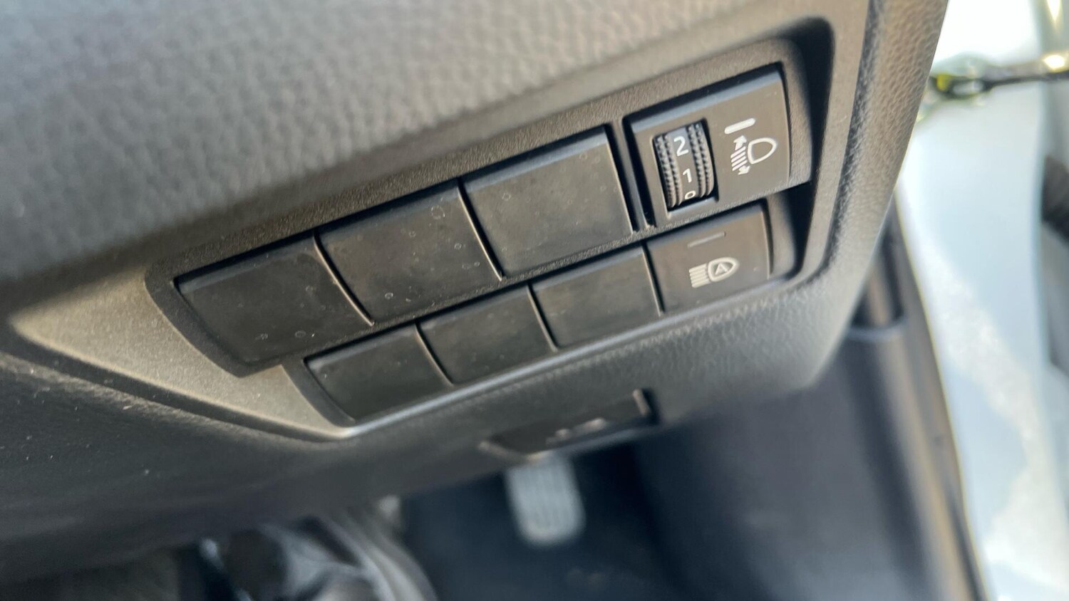 Used Toyota Yaris 2024 for sale - 76832501: Photo 42