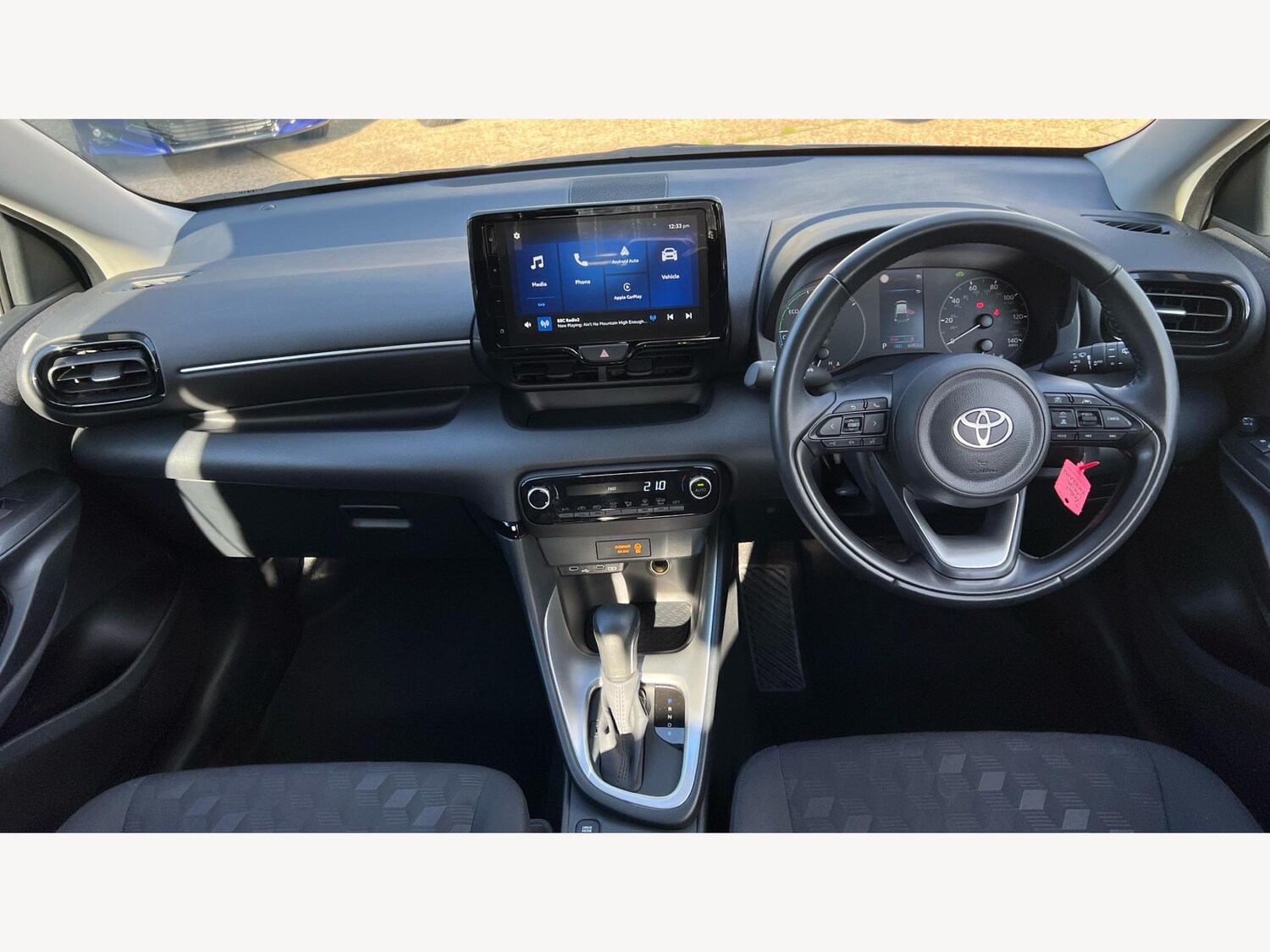 Used Toyota Yaris 2024 for sale - 76832501: Photo 7