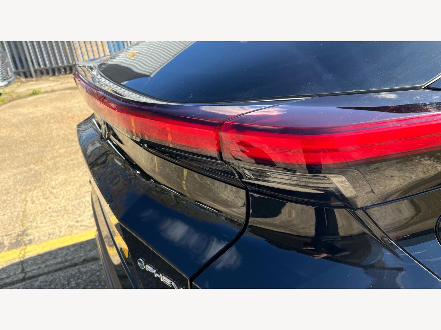 Used Toyota C-HR for sale - 78215006: Photo 26