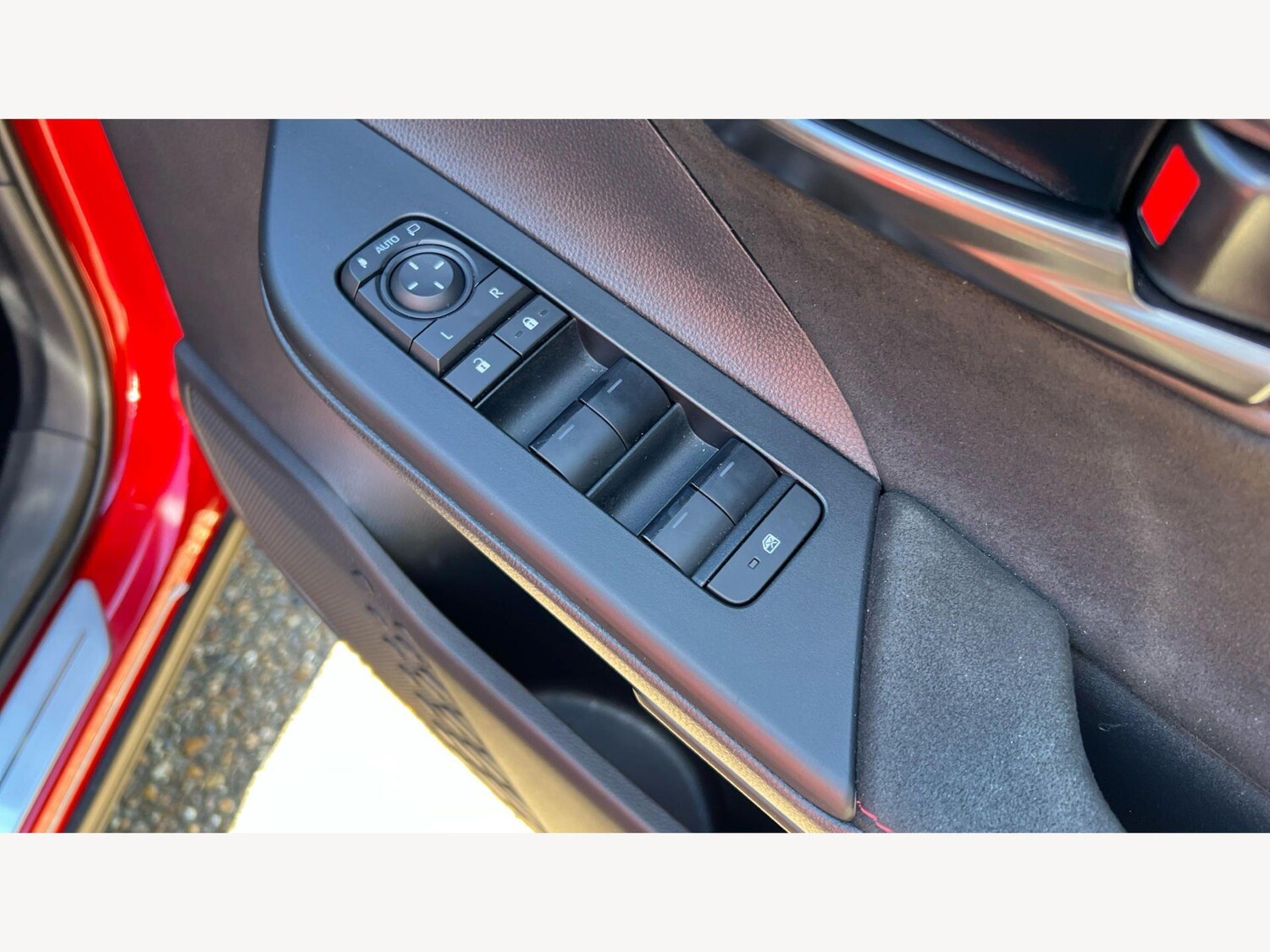 Used Toyota C-HR for sale - 78215006: Photo 29