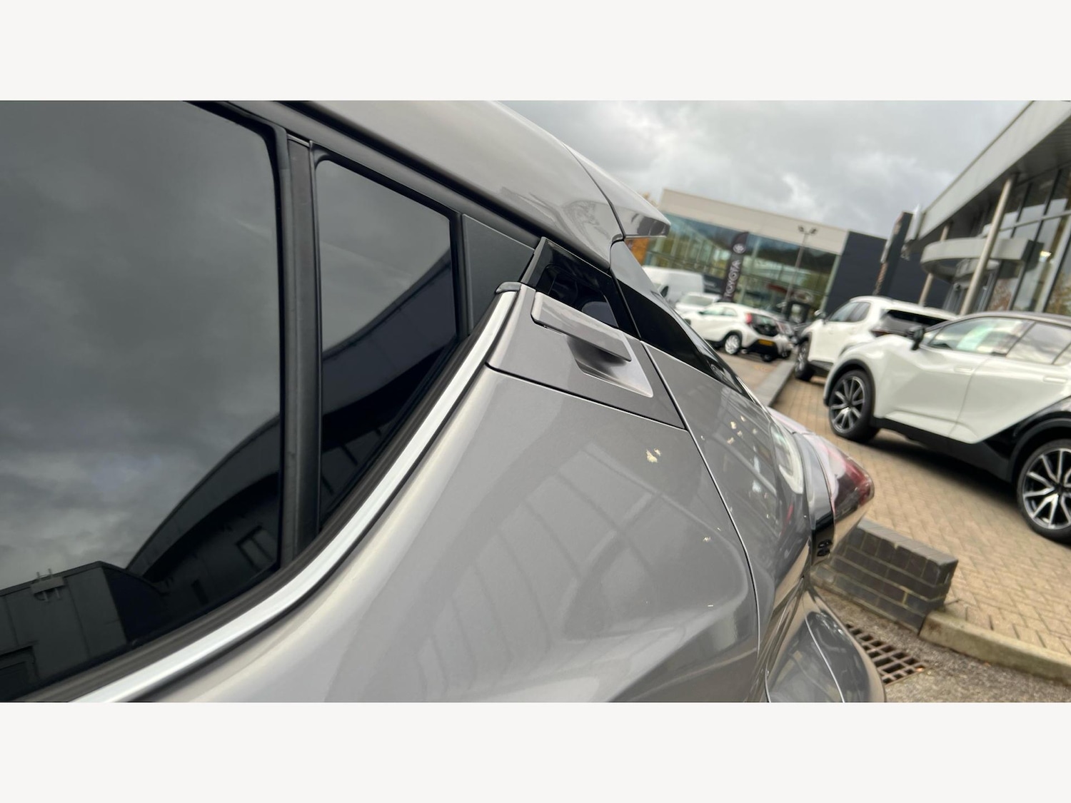 Used Toyota C-HR 2018 for sale - 77040389: Photo 23