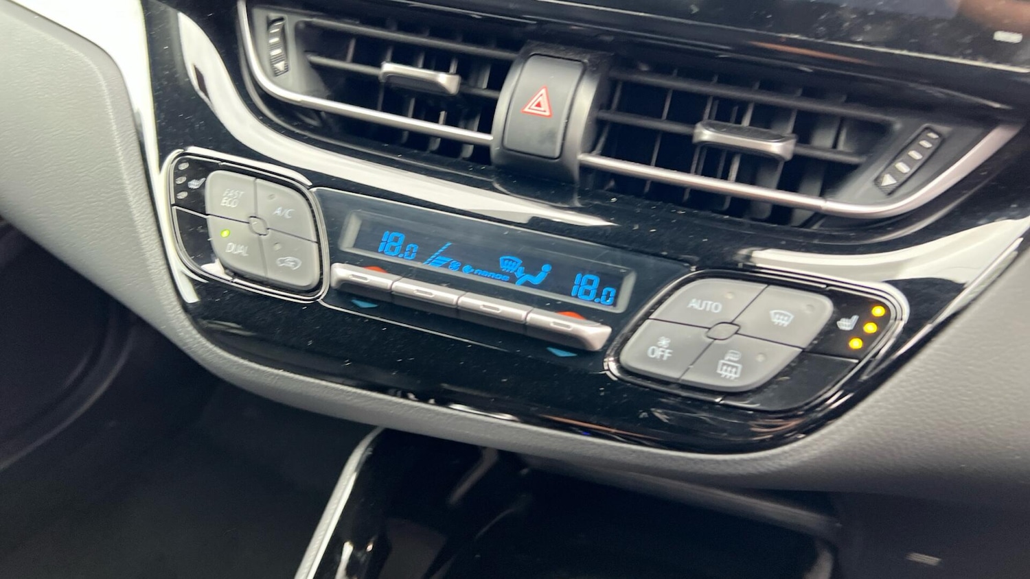 Used Toyota C-HR 2018 for sale - 77040389: Photo 36