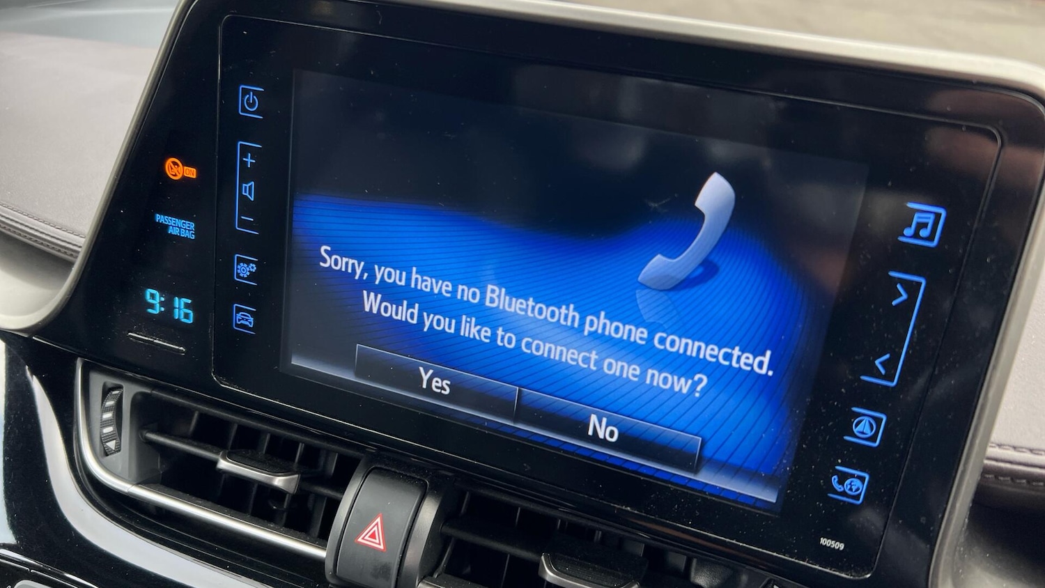 Used Toyota C-HR 2018 for sale - 77040389: Photo 47