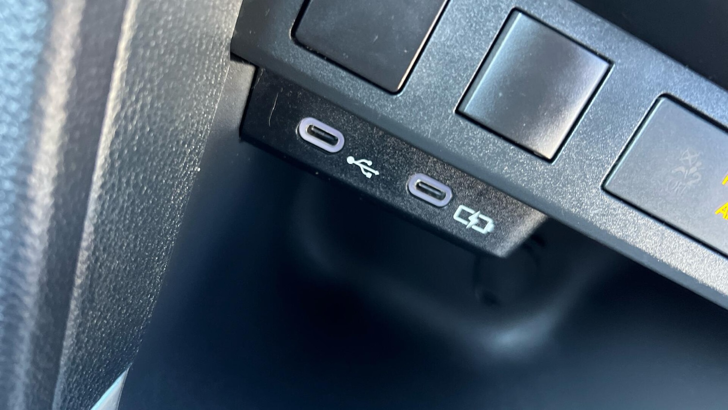 Used Toyota Yaris Cross for sale - 77229469: Photo 42