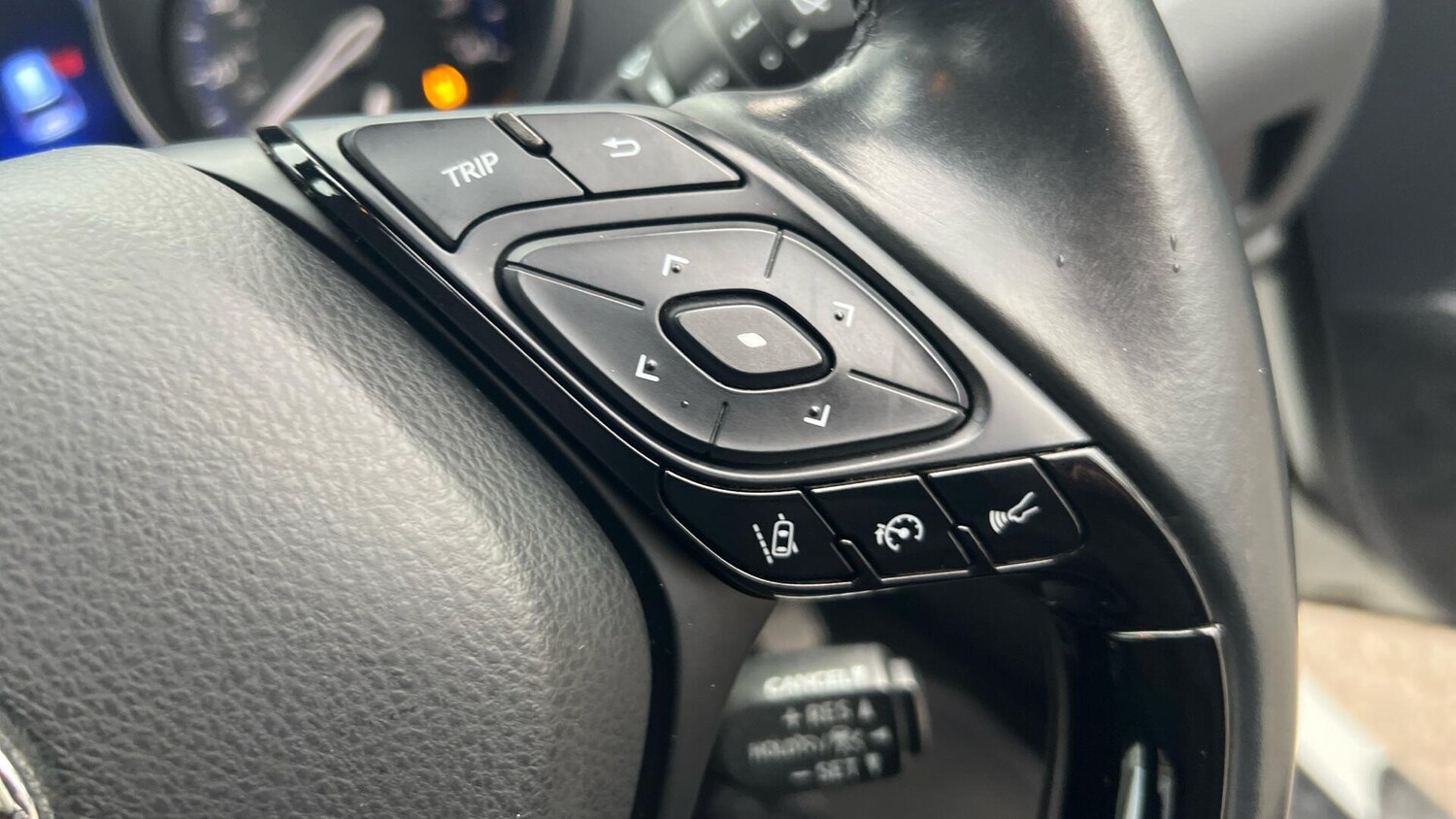 Used Toyota C-HR 2019 for sale - 77074630: Photo 42