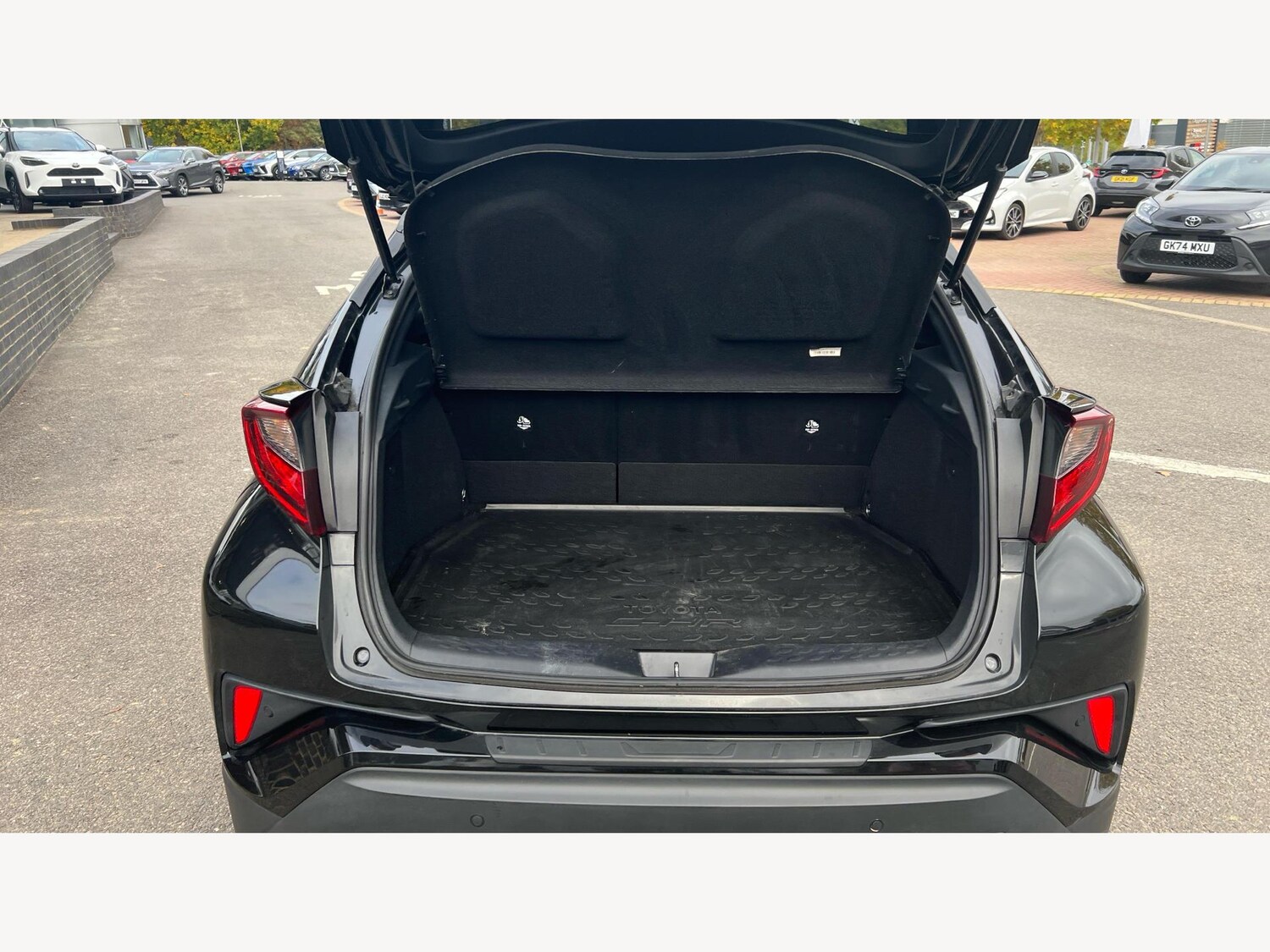 Used Toyota C-HR 2023 for sale - 77612350: Photo 16