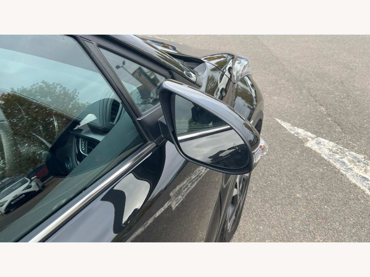 Used Toyota C-HR 2023 for sale - 77612350: Photo 28