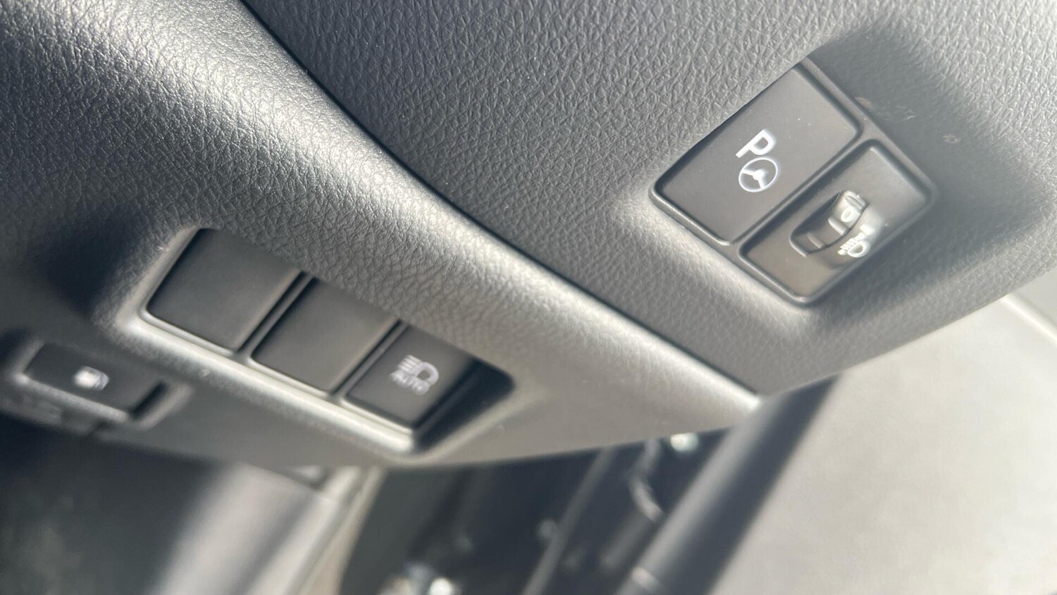 Used Toyota C-HR 2023 for sale - 77612350: Photo 42