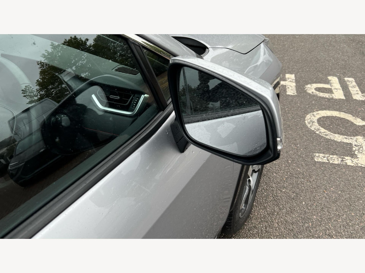 Used Toyota RAV4 2024 for sale - 76326811: Photo 30