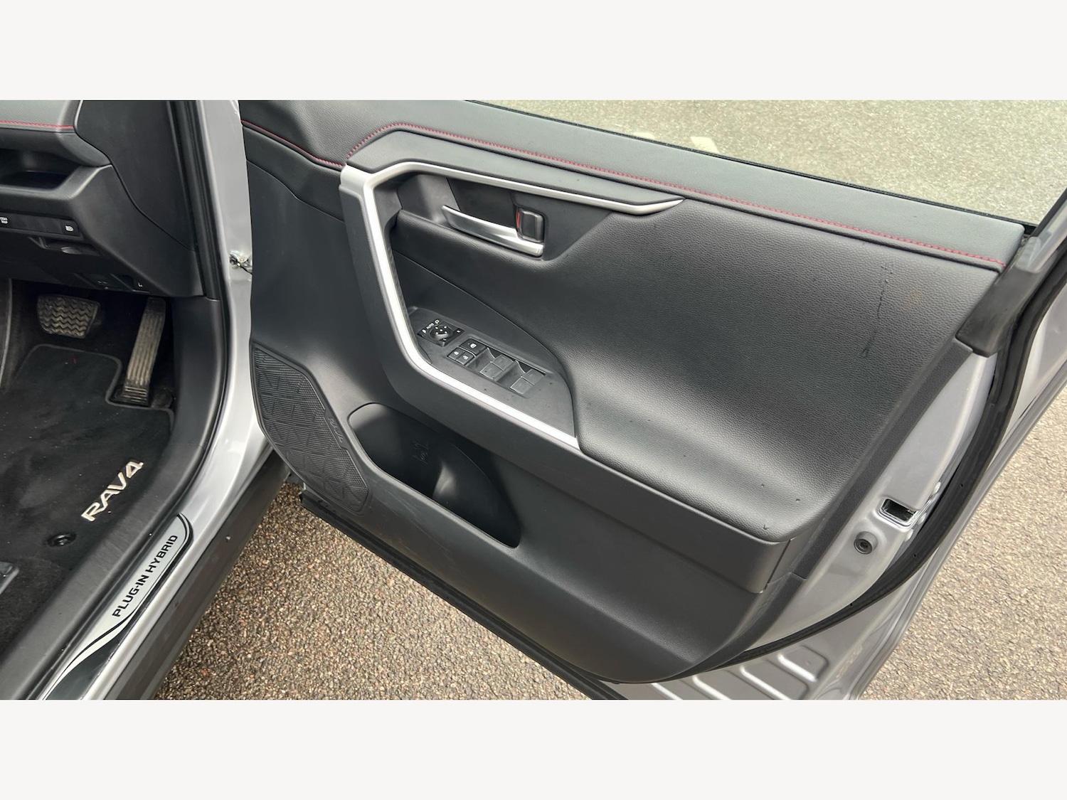 Used Toyota RAV4 2024 for sale - 76326811: Photo 32