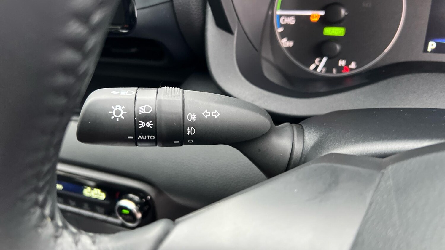 Used Toyota Yaris 2024 for sale - 77074588: Photo 40