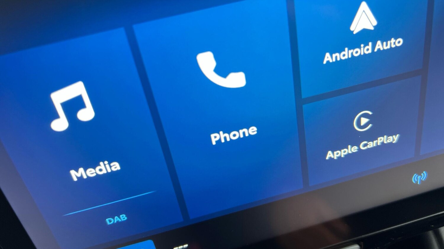 Used Toyota Yaris 2024 for sale - 77074588: Photo 44