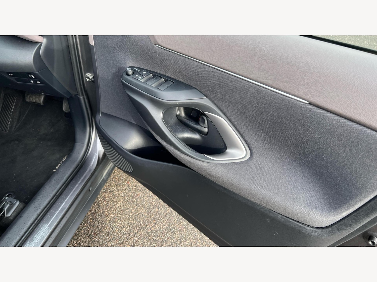 Used Toyota Yaris Cross 2022 for sale - 77119600: Photo 31