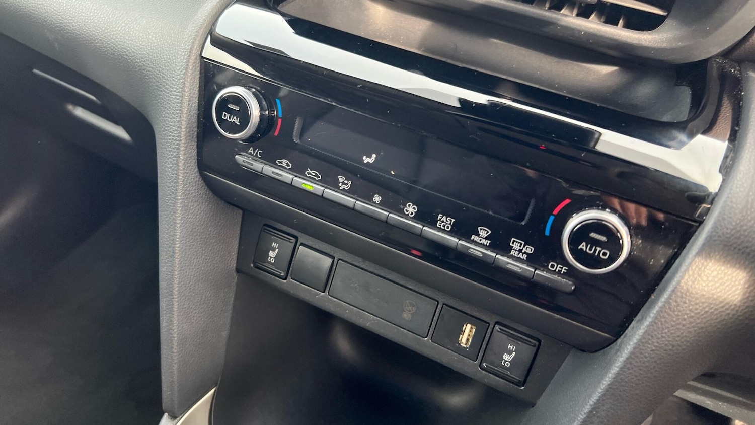 Used Toyota Yaris Cross 2022 for sale - 77119600: Photo 37