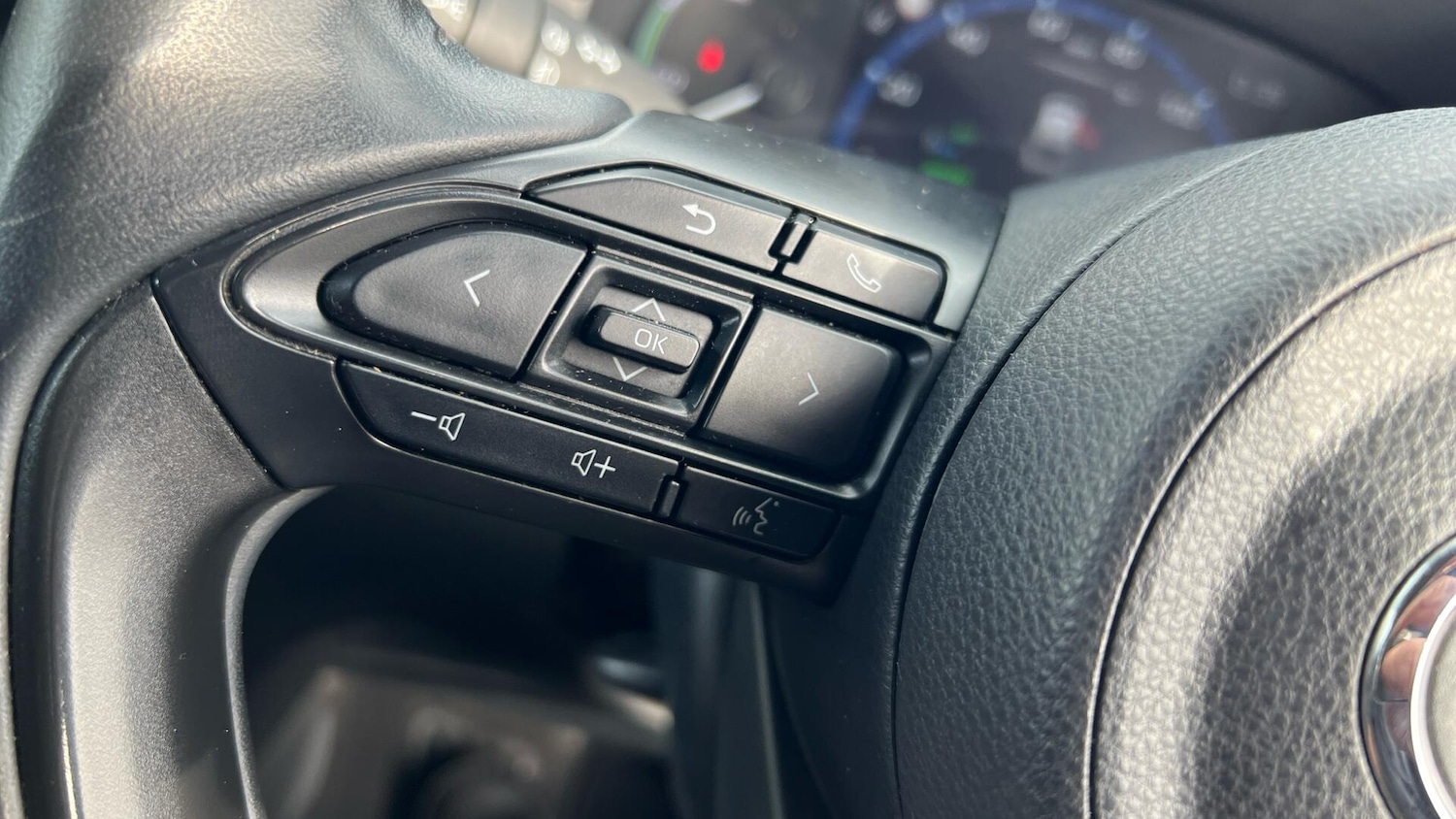 Used Toyota Yaris Cross 2022 for sale - 77119600: Photo 38