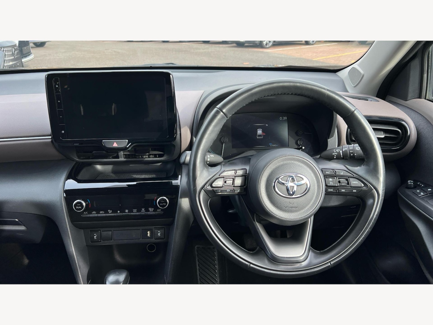 Used Toyota Yaris Cross 2022 for sale - 77119600: Photo 8