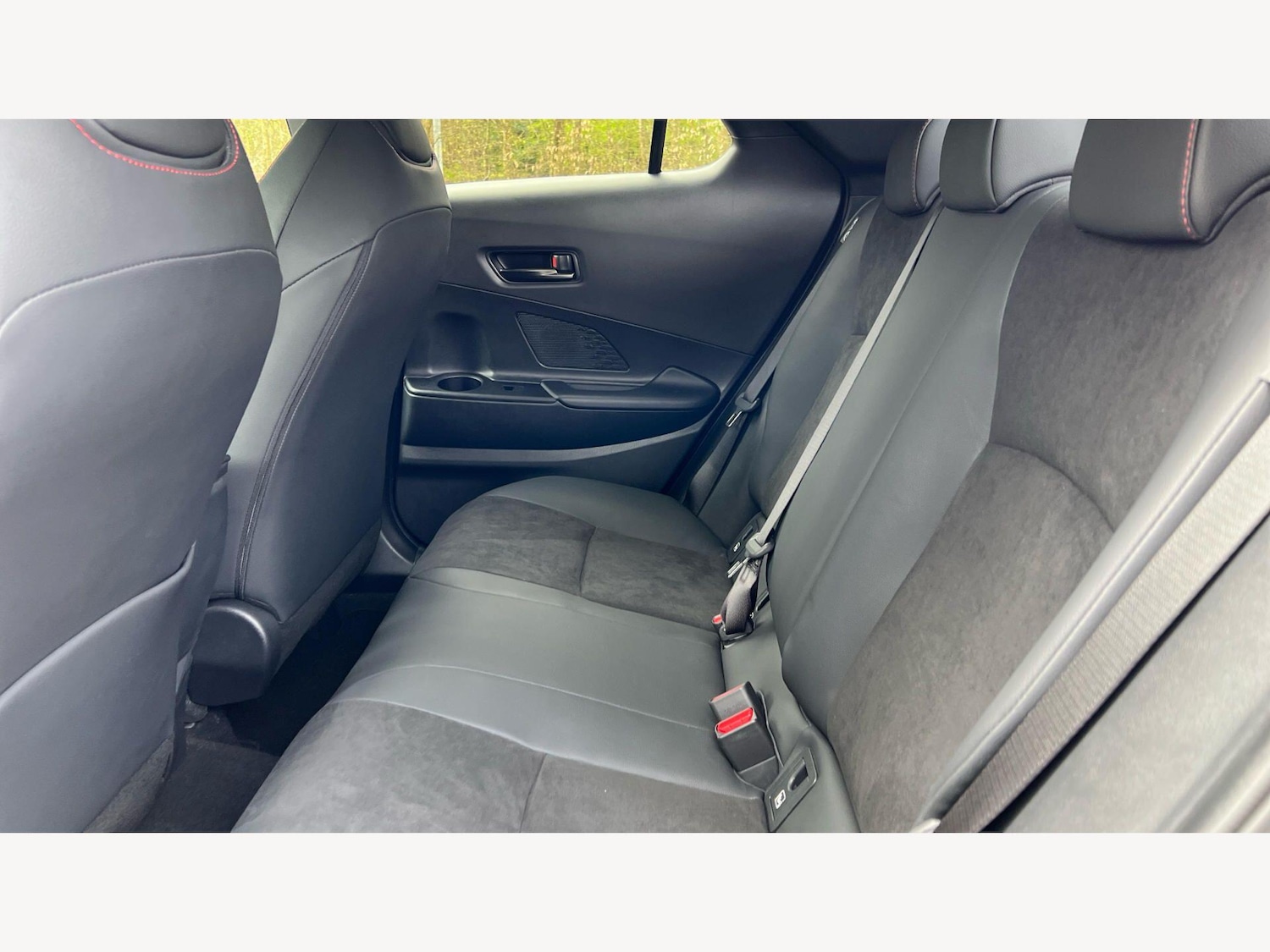 Used Toyota C-HR for sale - 77926196: Photo 15