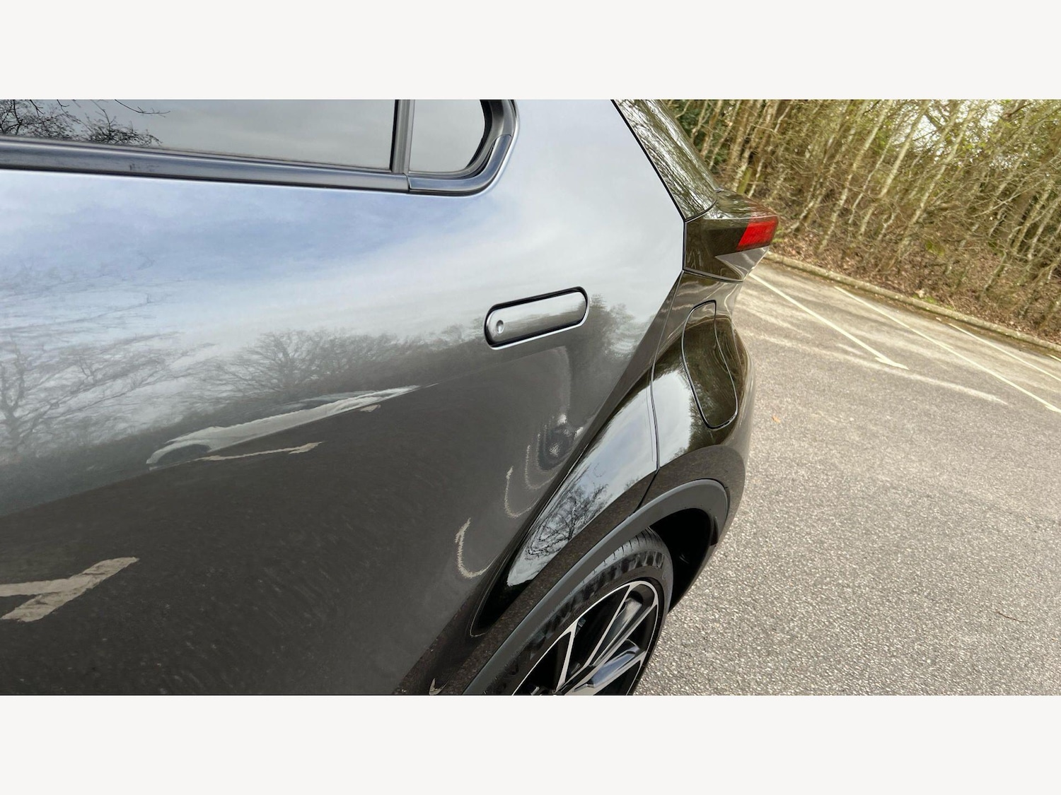 Used Toyota C-HR for sale - 77926196: Photo 24